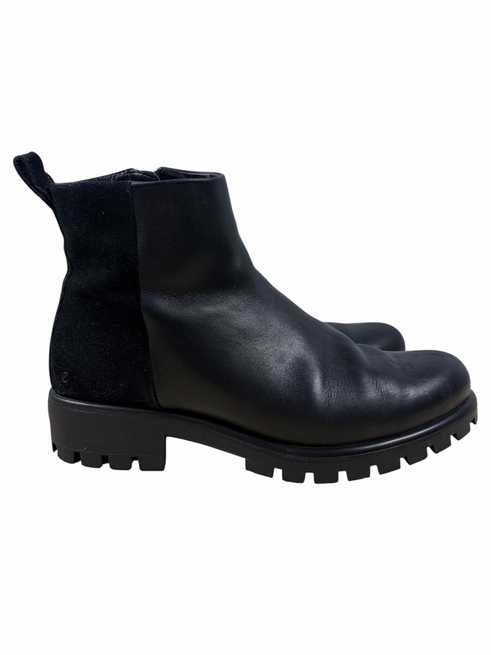 ECCO Women’s 39 Black Leather Suede TRAYTECH Lug Sole Ankle Boots US 8-8.5